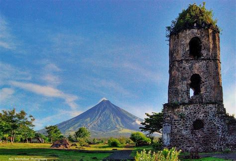 Province life which is considered country or more rural life in the philippines is aspired to by many expats and filipinos. Philippines (now for sale on Getty Images) | mayon volcano ...