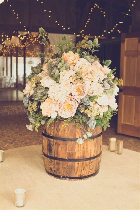 Brides might choose lilies, daisies, mums. 18 Stunning DIY Rustic Wedding Decorations