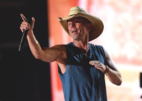Kenny Chesney: How the Fittest Man in Country Music Stays ...