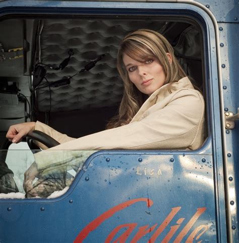 lisa kelly in carlile kenworth women in trucking lisa kelly ice road truckers lisa trucks