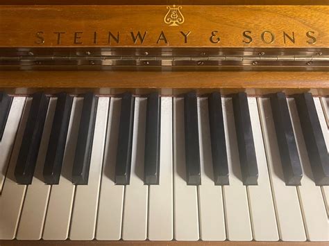 Exquisite Steinway And Sons Upright Piano Model 1098 A440 Pianos