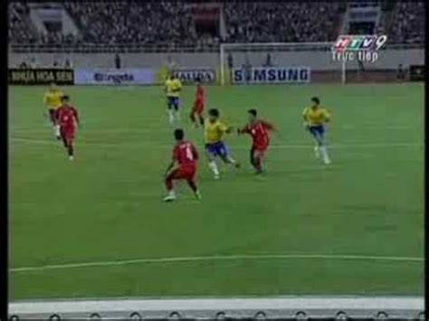 Các đội tuyển bóng đá quốc gia việt nam có nhà tài trợ vận chuyển đường không. bong da vietnam brazil - YouTube