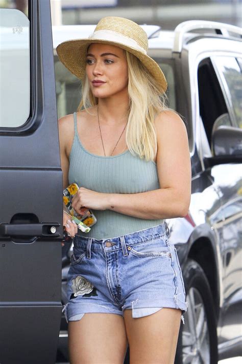 Hilary Duff Nipples In Slightly See Through Tank Celebcunt