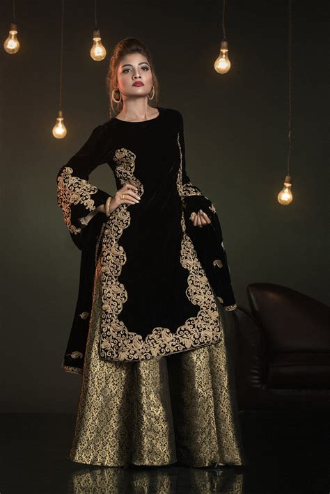 Velvet Pakistani Dress Pakistani Formal Dresses Pakistani Fashion Party Wear Indian Gowns