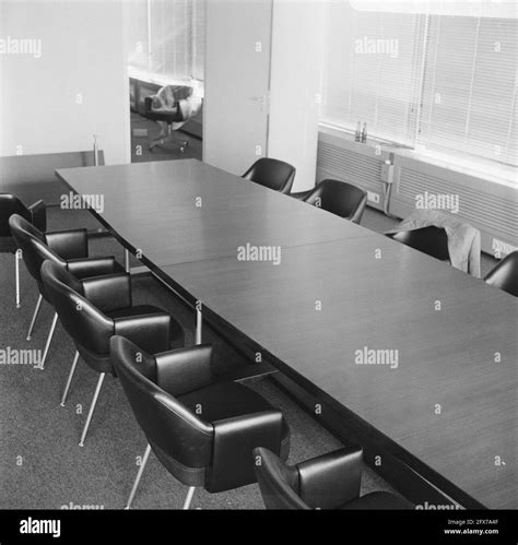 Modern Office Interiors Black And White Stock Photos And Images Alamy