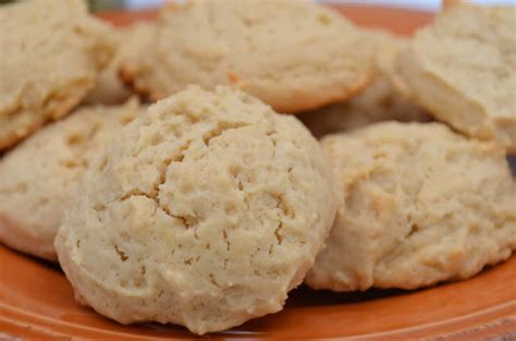 Beat in a low speed until just incorporated and moist. Mom's Irish Cream Shortbread Cookies - Hot Rod's Recipes