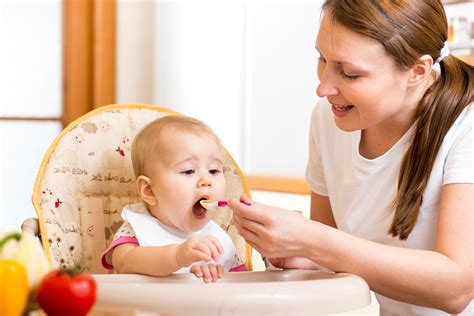 New Baby Tips When What And How To Feed Your Baby Pediatrics Of