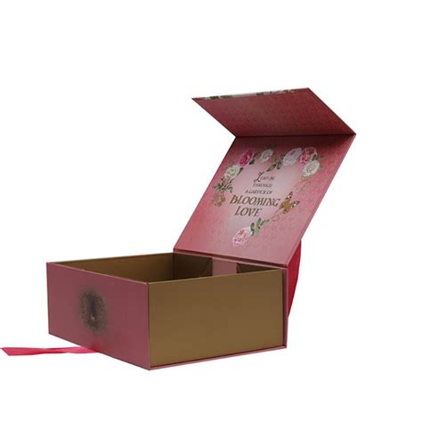 Check spelling or type a new query. Collapsible Magnetic Closure Gift Box With Ribbon , Paper ...