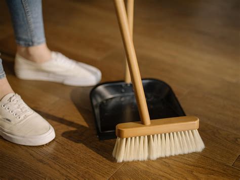 Housekeeping: Hiring Housekeeper Pros And Cons!
