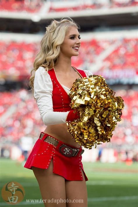 49ers cheerleaders hottest nfl cheerleaders bikini outfits professional cheerleaders