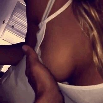Alexis Ren Nude Leaked Photos Naked Body Parts Of Celebrities