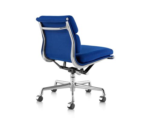 Eames Soft Pad Group Management Chair Architonic