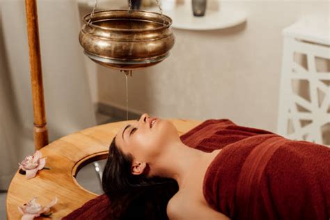 Shirodhara This Indian Ayurveda Treatment Will Do More Than You Think