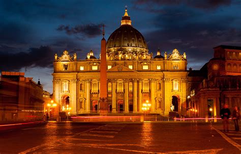 St Peters Basilica Vatican The Christmas Headquarters In The World