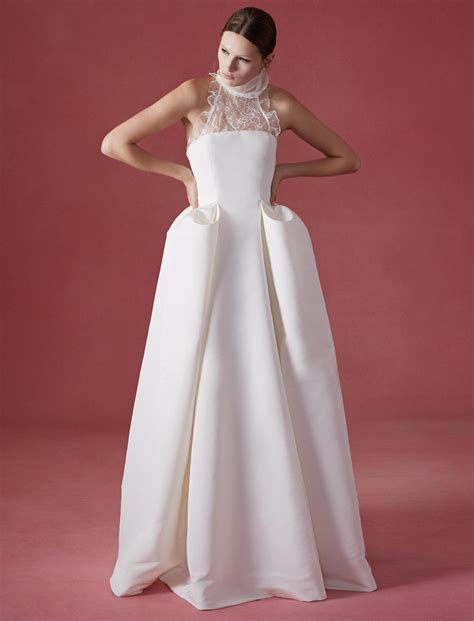 See Oscar De La Renta S Fall 2016 Wedding Dress Collection In Its Entirety Huffpost