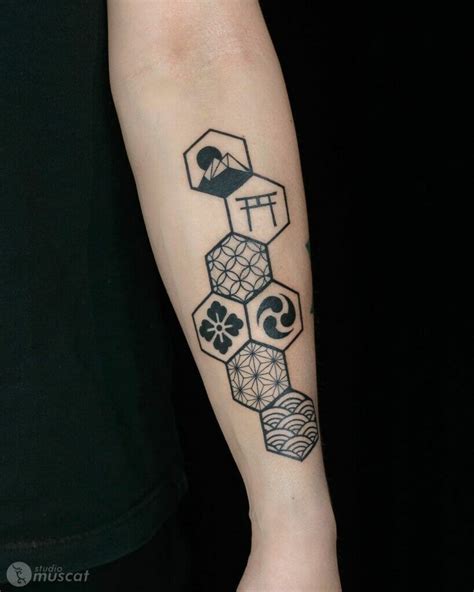 101 Best Hexagon Tattoo Ideas You Have To See To Believe