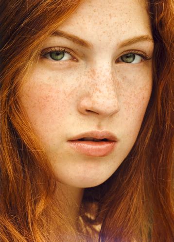 Pin By Jeanie Blackburn Simmons On Female Faces Redheads Freckles Red Hair Freckles Red Hair