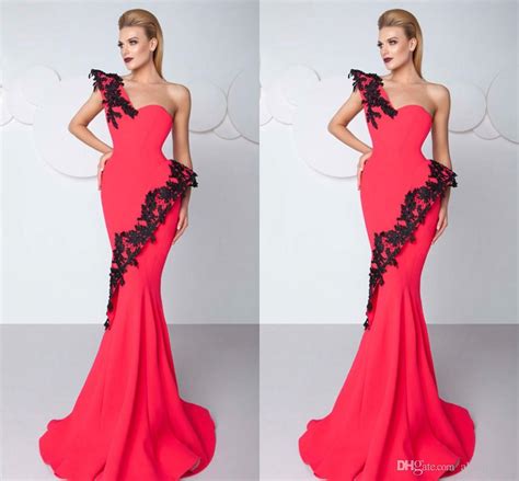 Sexy Red Mermaid Prom Dresses One Shoulder Sweep Train Women Evening Gowns Applique Lace Made In