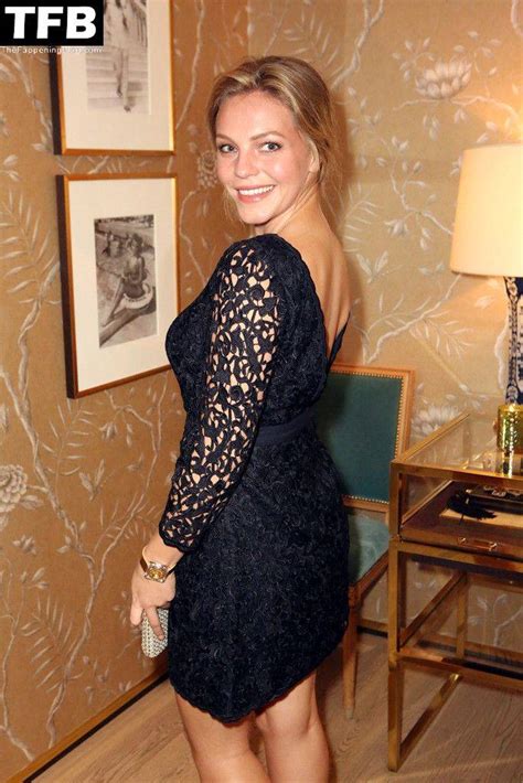 Eloise Mumford Sexy 21 Photos The Fappening Plus
