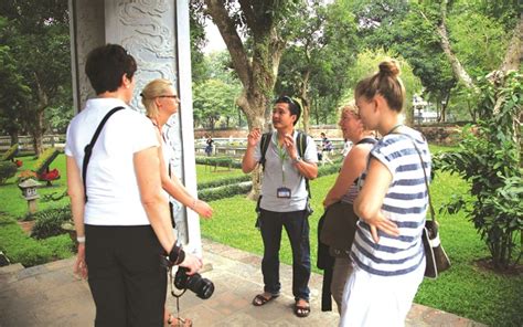Can Foreigners Become Tour Guides In Vietnam