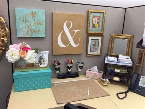 Make your office a more pleasant place to be—try these four ideas to decorate your office and increase satisfaction and productivity at the same time. 1001 + ideas and ways to spruce up your cubicle decor