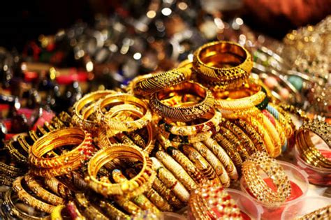 8 Types Of Gold Used For Gold Jewelry You Didnt Know About