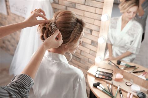 How To Find A Good Wedding Hair And Makeup Artist
