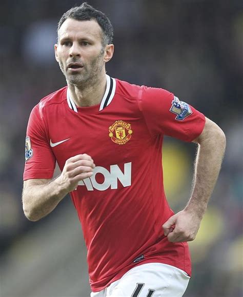 Born 29 november 1973) is a welsh football coach and former player. Ryan Giggs Profile and Images | FOOTBALL STARS WALLPAPERS