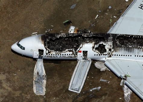 Asiana Airlines Crash In San Francisco Photo 1 Pictures Cbs News