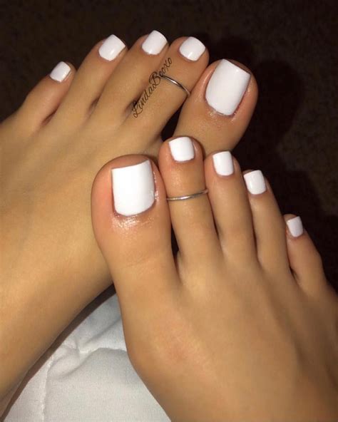 Showfeet On Instagram “lindabooxo ️” Gel Toe Nails White Toe Nail Polish Toe Nail Color