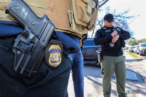 Ice Arrests 86 Including Dozens In North Texas In Three Day
