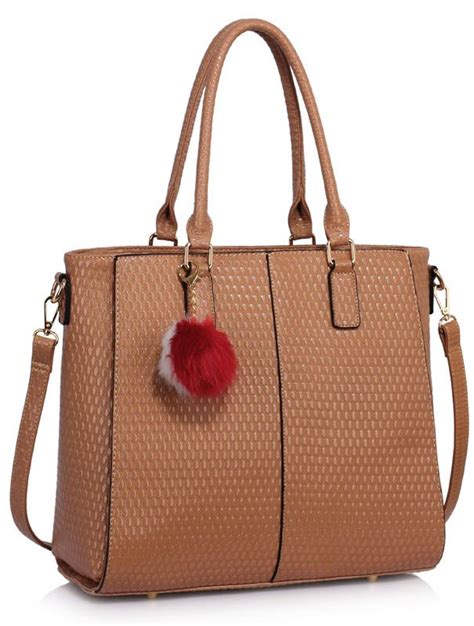 Wholesale Bags Uk Wholesale B2B Nude Tote Grab Handbag With Faux Fur