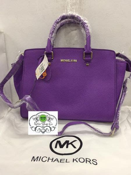 Michael korssignature slater medium sling pack messenger bag. Michael Kors Bag - Michael Kors Tote Bag With Sling [ Bags ...