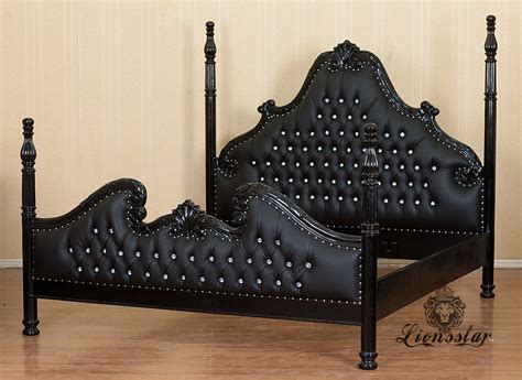 Eins der klassischen bilder von weihnachten zeigt den weihnachtsmann, der von einem hausdach zu anderem springt und durch die ganze welt auf seinem magischen schlitten reist. Kolonialstil Bett Schwarz Massiv | Lionsstar GmbH