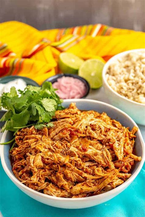 Slow cooker Mexican shredded chicken {3 ingredients} - Family Food on ...