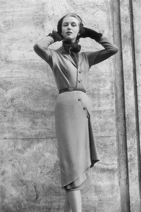10 Photos Of Stunning Fashion From The 1950s Oversixty