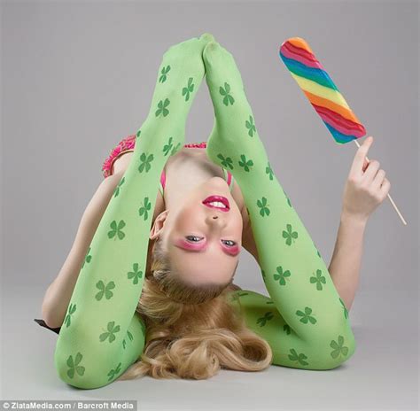 Zlata The Russian Contortionist Poses For 2014 Calendar Daily Mail Online
