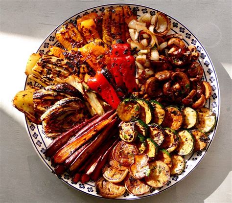 Maybe you would like to learn more about one of these? Légumes marinés rôtis au four ou sur le barbecue | Légumes ...