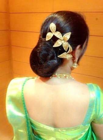 Summer wedding hairstyles have been changing each single year and through this post we will be giving the brides with the complete details regarding stylish in this hairstyle you will be gather all the hairs together tightly and then twist it up to give it the form of a bun. South indian bridal hairstyles buns 42 ideas | Indian bridal hairstyles, Bridal hairstyle for ...