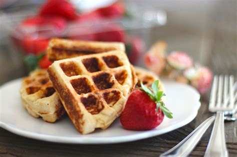 You don't have to skip on flavour with these easy low cholesterol recipes for meals and smart snacks. Healthy Low Carb Gluten Free Waffles (sugar free, low fat)