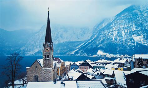 Das kleine Dorf Hallstatt in Österreich | Urlaubsguru.de