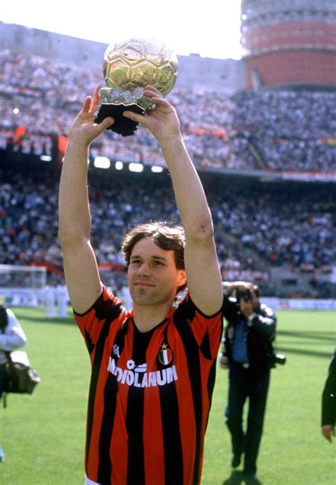 Dutch football legend marco van basten will leave his post as fifa's technical director after reaching a mutual agreement, world football's ruling. Le riforme di Van Basten - Noi Siamo Futuro