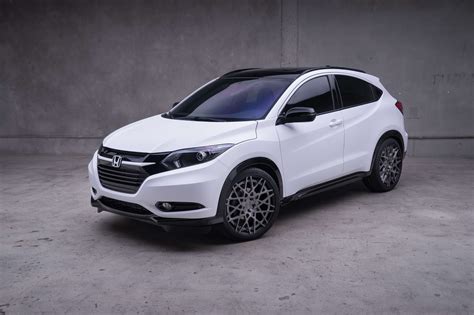 Autoglo Hondas New Hr V A Small Suv With Large Appeal