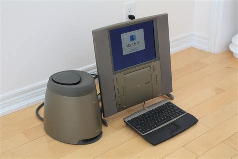 Twentieth Anniversary Macintosh - VintageComputer.ca