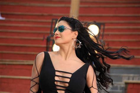 Veena Malik S Dirty Picture Movie Hot Stills Moviegalleri Net