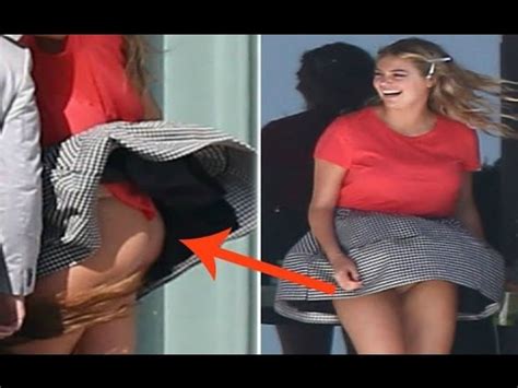 Kate Upton Embarrassing Wardrobe Malfunction 2014 YouTube