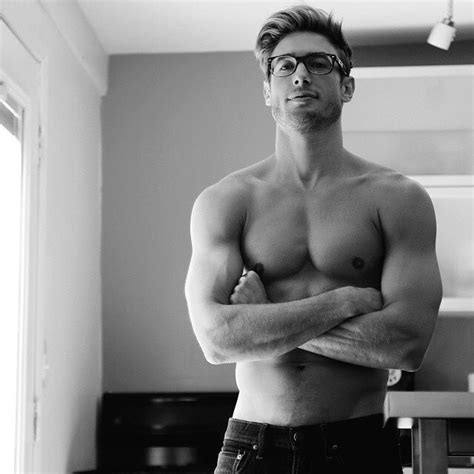 258 Best Guys With Glasses Images On Pinterest Man Style Mens