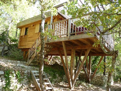 No booking fees · free cancellation · 24/7 customer service Location vacances villa Gordes (With images) | Tree house ...