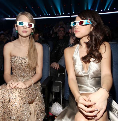 When They Made 3d Glasses Look Chic Taylor Swift And Selena Gomez