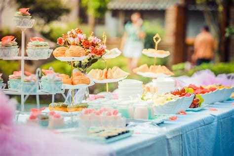 8 unique ideas for an engagement party at home. Creative Wedding Catering Ideas During COVID-19
